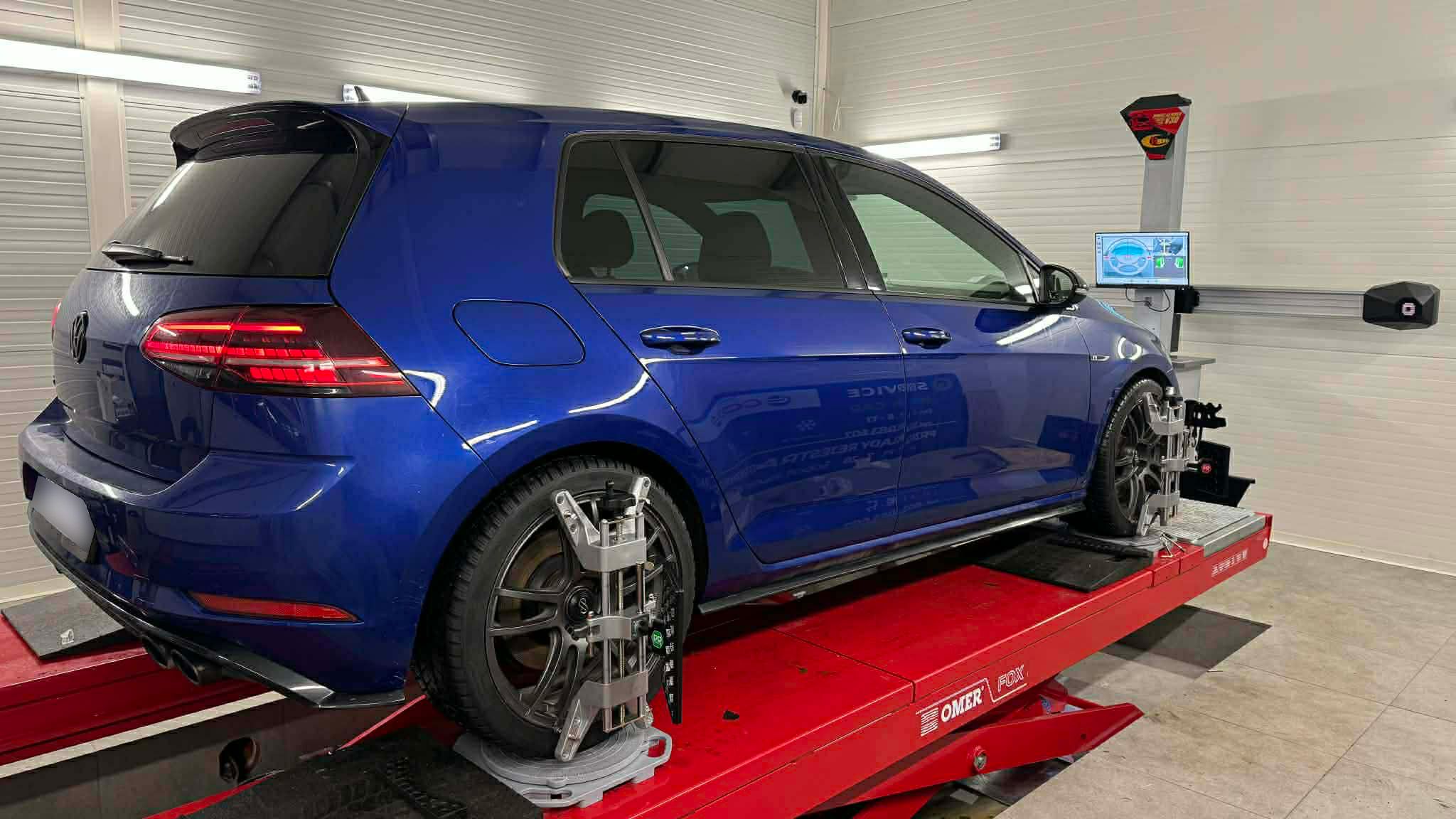 Auto na stanowisku geometrii